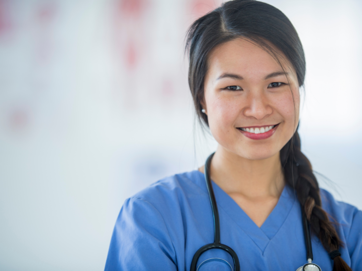 travel nurse staying with one agency